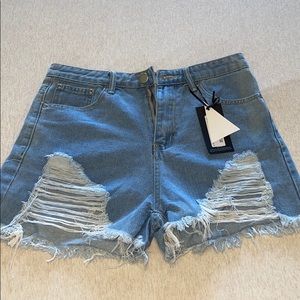 Jean Shorts ripped